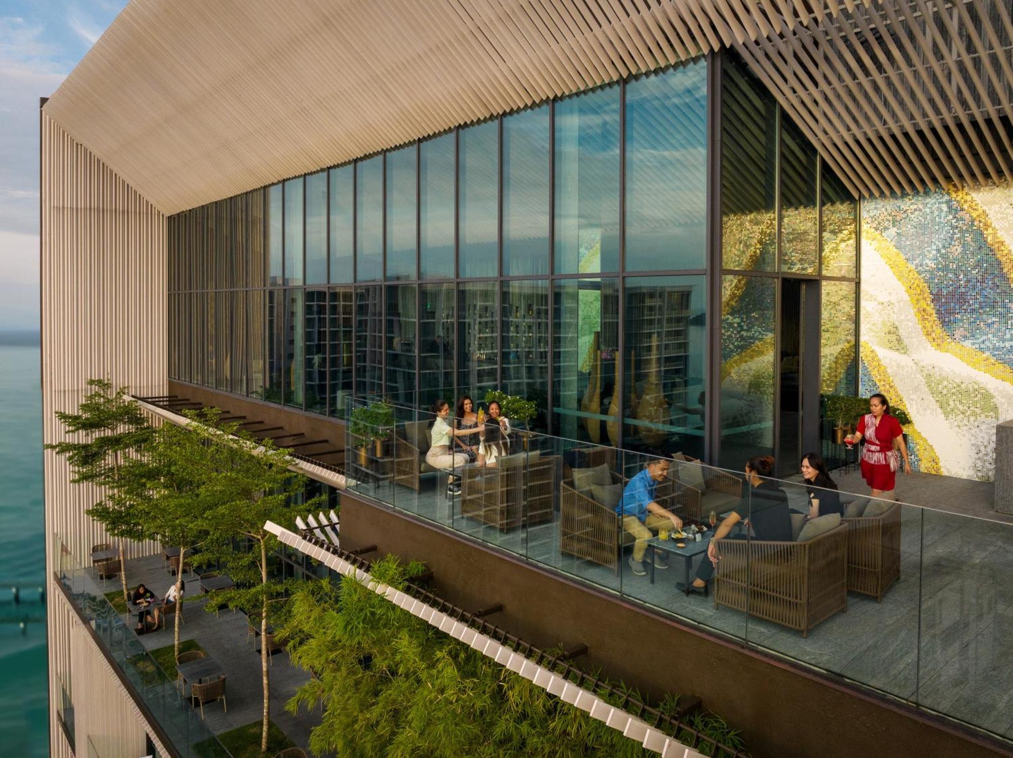 Hotel Hyatt Centric Kota Kinabalu Exterior foto The Sky Garden