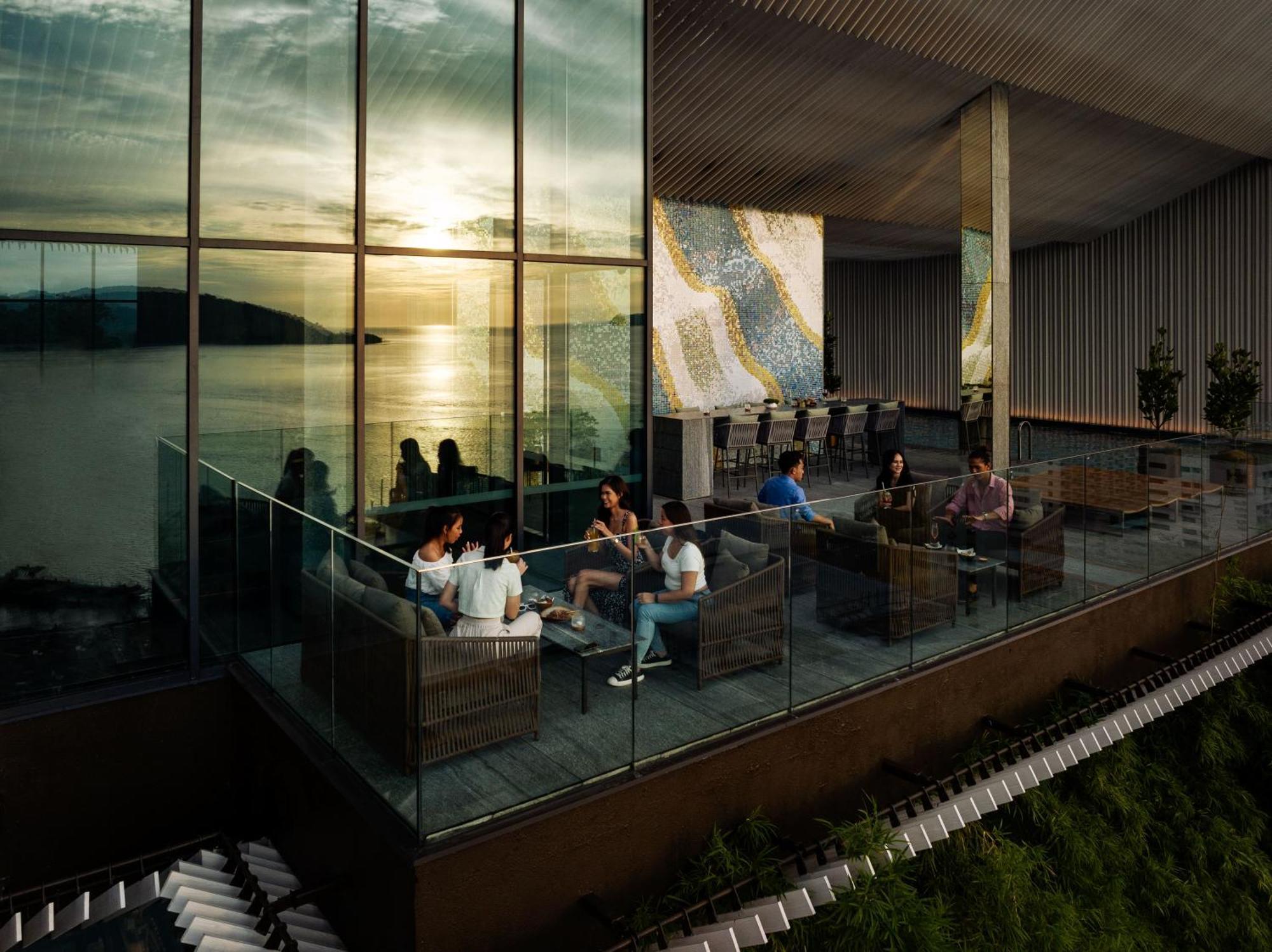 Hotel Hyatt Centric Kota Kinabalu Exterior foto The Sky Bar